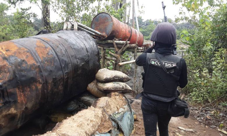 Oil Vandals Stealing 155,000 Barrels Monthly –FG